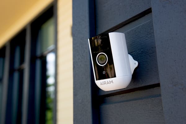 Airam SmartHome-kamera IP65, Wi-Fi-netværk