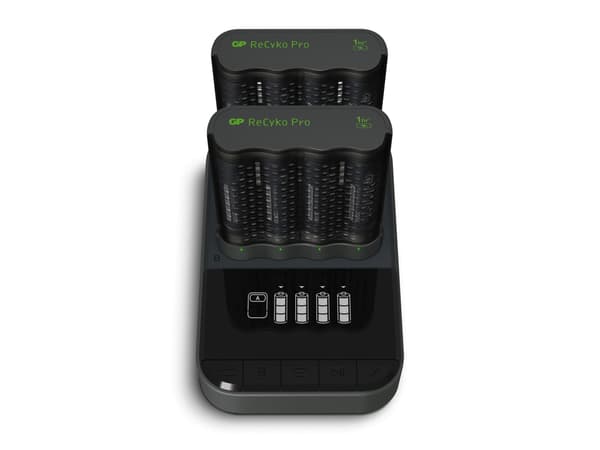 GP Pro Charger 2pcs w/chargingstation + 8xAA Pro (PB)