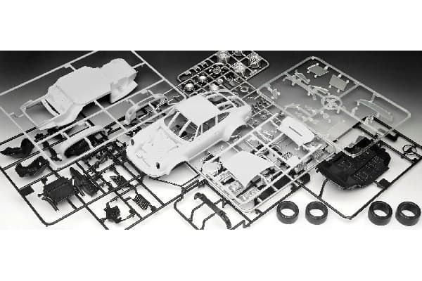 Revell Porsche 934 RSR 'Martini'