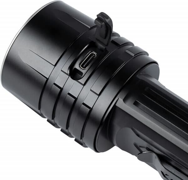 Fenix LR35R lommelygte