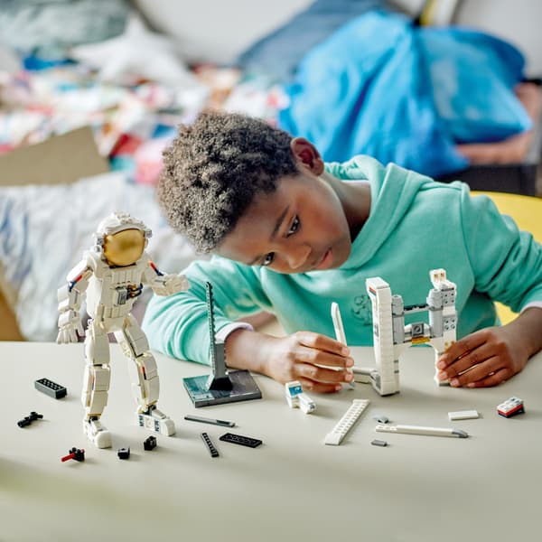 LEGO Creator 31152  - Space Astronaut