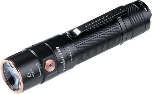 Fenix E35R lommelygte