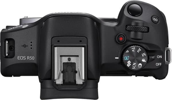 Canon EOS R50 systemkamera + 18-45 mm objektiv