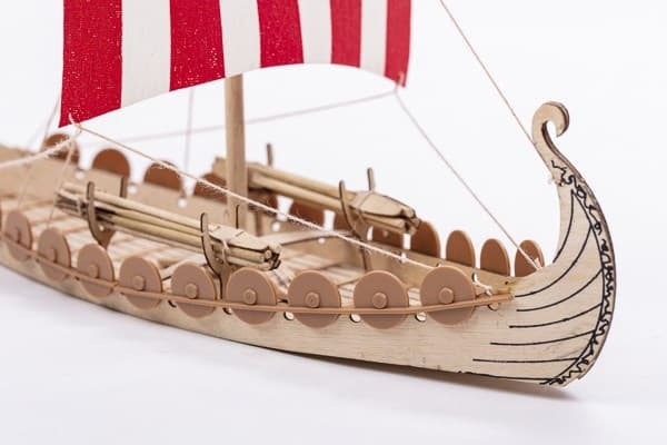 1:50 Mini Oseberg - Skrog av tre