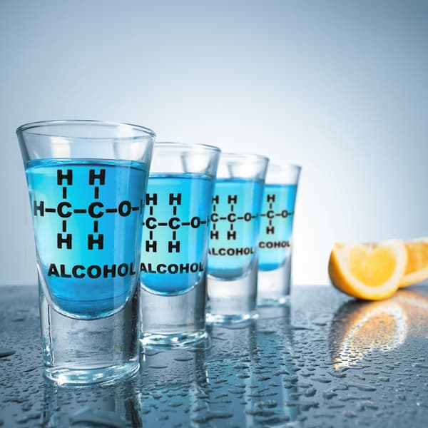 Mad Monkey Shotglas med alkohol (set om 4) - 5 cl per glas