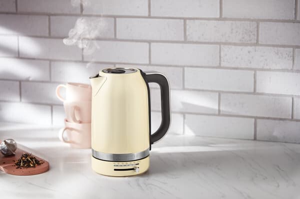 KitchenAid 5KEK1701EAC elkedel, cremefarvet