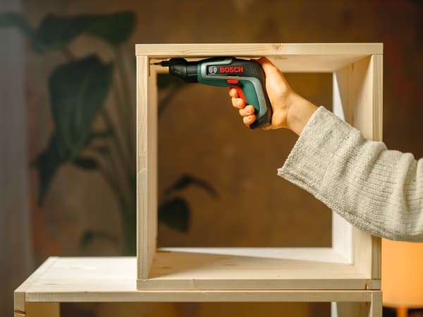 Bosch IXO 7 Basic -akkuruuvinväännin