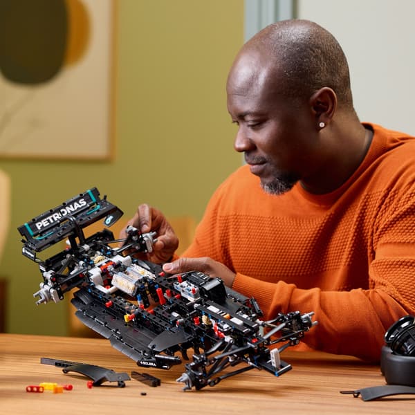 Lego Technic 42171 - Mercedes-AMG F1 W14 E Performance