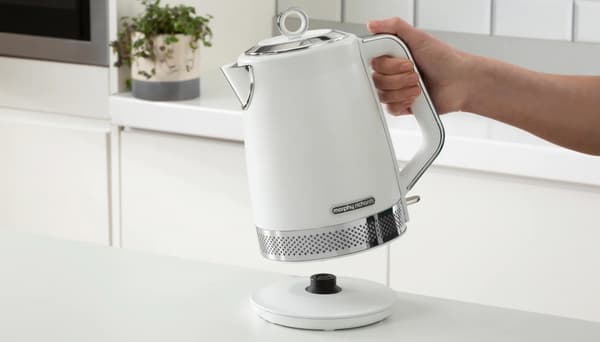 Morphy Richards Illumination Vattenkokare 1,7L, Vit