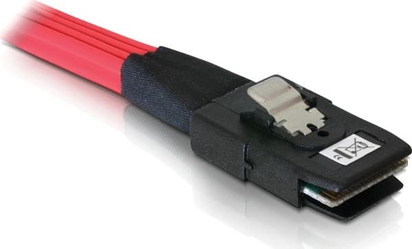 Multilane SAS-kaapeli SFF8087 > 4xSFF8482 & Molex