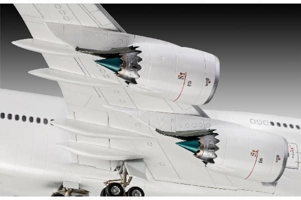 Revell Boeing 747-8 Lufthansa'Ny lever