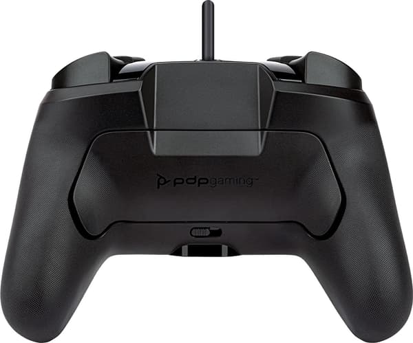 PDP Faceoff Deluxe+ Audio Trådad kontroll till Nintendo Switch