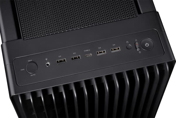 ASUS ProArt PA602 E-ATX-kotelo ikkunalla