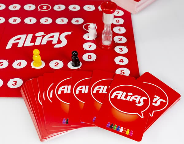 Tactic Alias Original lautapeli