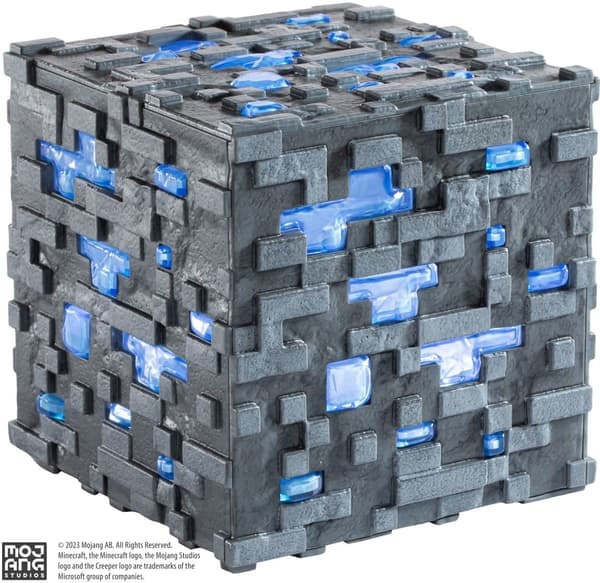 Noble Collection - Minecraft Illuminating Diamond light