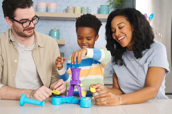 Kinetic Sand Soft Serve Station - legesæt til is