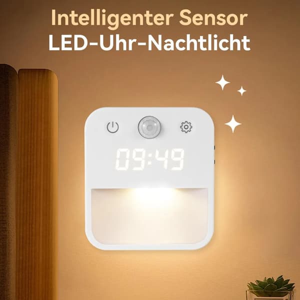 LED natlys med ur, menneskekropssensor, hvidt/varmt lys, dæmpbart, plug-in og lyssensor; velegnet til trapper og soveværelser.