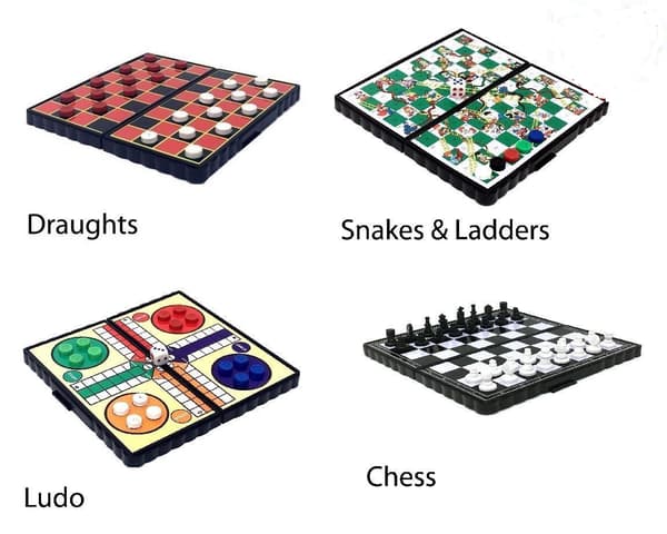 Minimagnetiska resespel - schack, ludo, ormar och stegar, dam