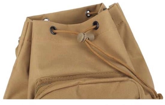 Mini barnryggsäck, perfekt för utomhusaktiviteter – vandring, camping, trekking.