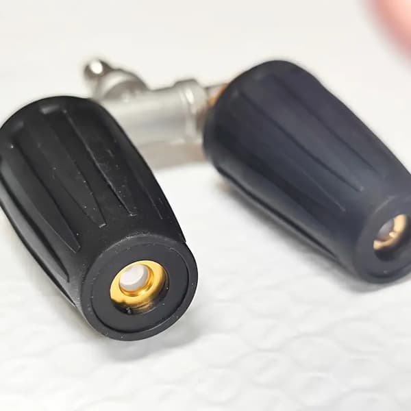 Højtryksvandpistol Roterende Dyse i Aluminiumslegering 3-vejs Rustfrit Stål Forbindelse - Sort