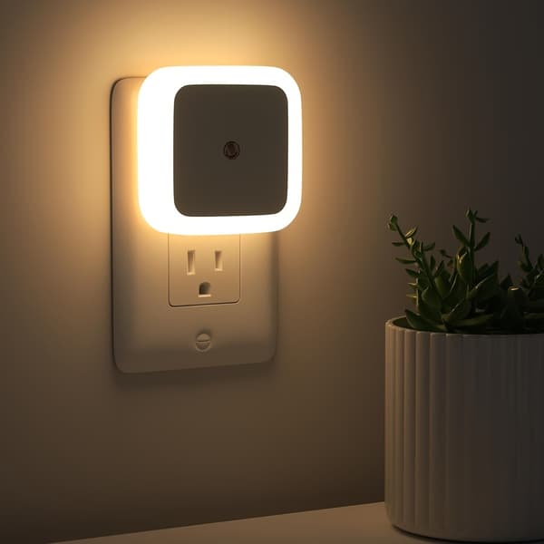 4-pak smarte vægmonterede natlamper til underskabe med skumring-til-daggry-sensor (varmt lys).