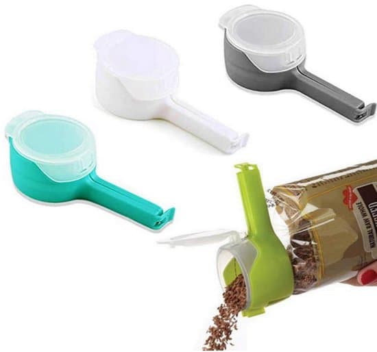 4 st plastpåsförslutningsklämmor med hällpip (blå)