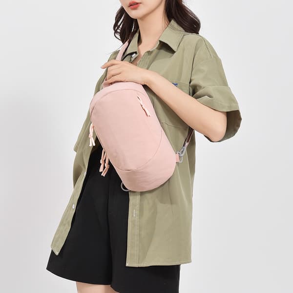 Letvægts udendørs vandrerygsæk Crossbody Enkel Antimagnetisk Solid Bryst - Sort