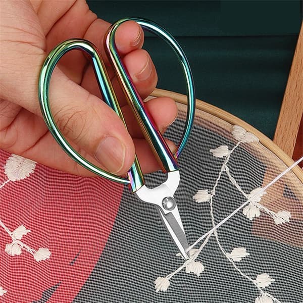 Skræddersaks i rustfrit stål, korsstingstråd, broderistofsaks.