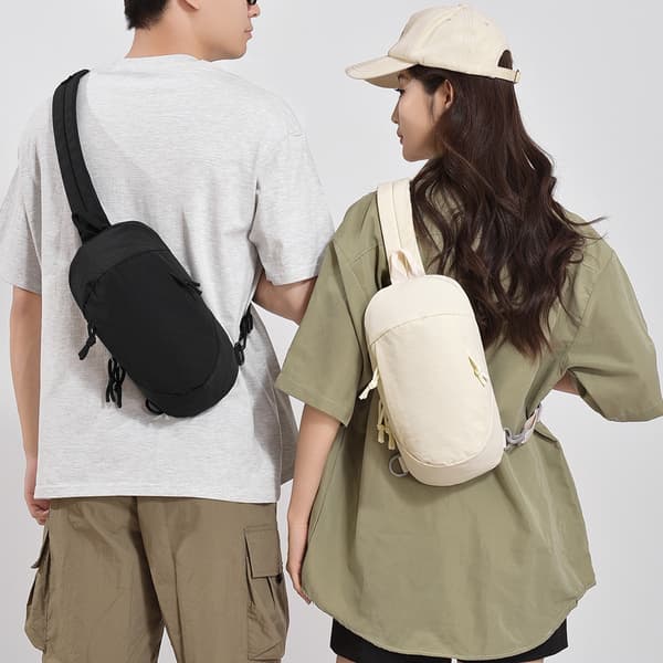Letvægts udendørs vandrerygsæk Crossbody Enkel Antimagnetisk Solid Bryst - Sort