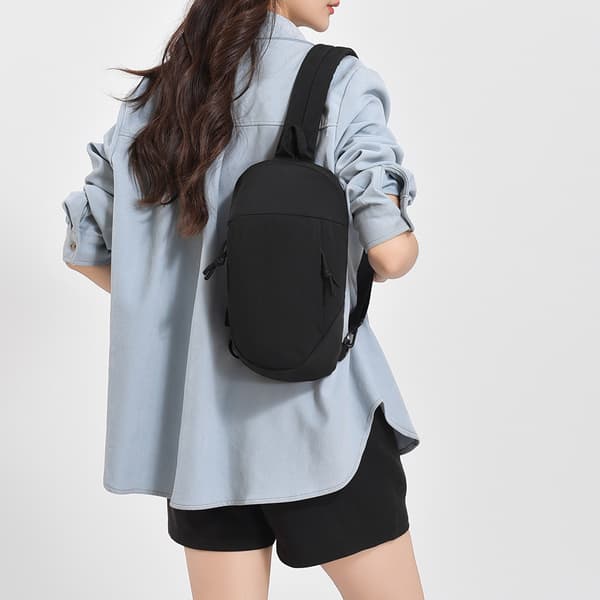 Letvægts udendørs vandrerygsæk Crossbody Enkel Antimagnetisk Solid Bryst - Sort