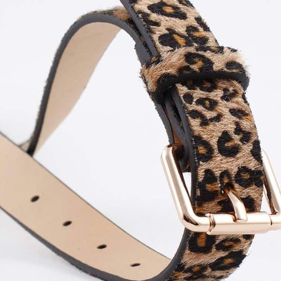 Damebælte - Leopardprint - Tøjtilbehør - Holdbart PU-materiale - 105 x 2,3 cm - Brun