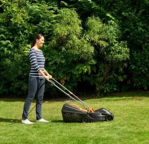 BLACK+DECKER elektrisk roterande gräsklippare 1000 W BEMW351