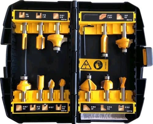 DeWalt 12-delars frässtålssats DT90016