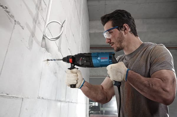 Bosch iskuporakone 790 W, 0611272100