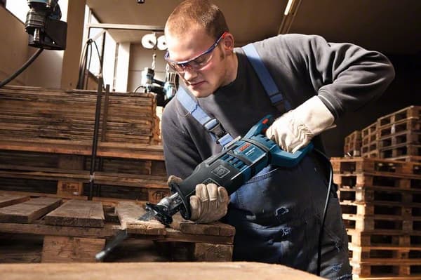 Bosch puukkosaha GSA 1300 PCE 1300 W