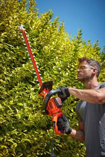 BLACK+DECKER elektrisk hækkeklipper 650 W, sværdlængde 60 cm, BEHTS551