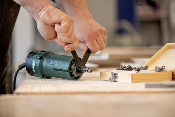 Metabo FM 500-6 kantfræser 500 W i papkarton