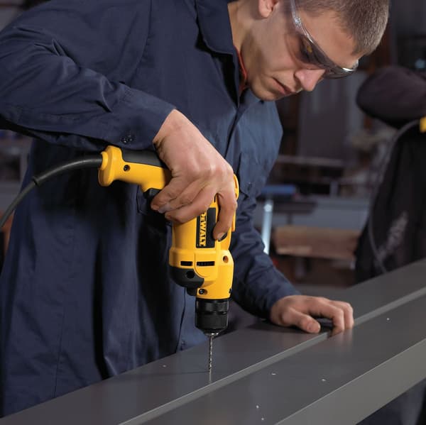 DeWALT DWD112S boremaskine med 10 mm hurtigspændepatron