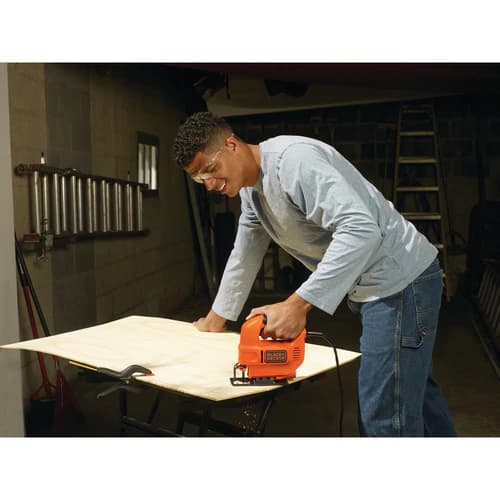 BLACK+DECKER Pendulstiksav 400W BES602