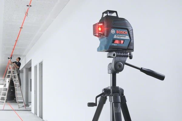BOSCH GLL 3-80 Krysslaser 3x360° med batteri