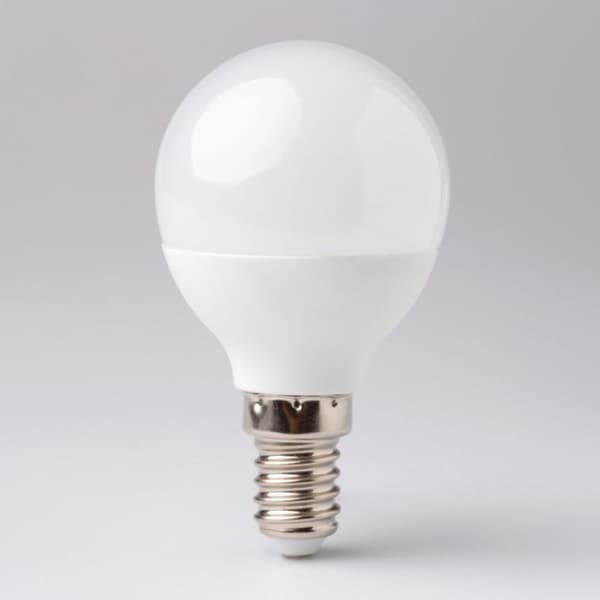 Ecolight välkkymätön LED-pallolamppu E14 3W 6500K 270lm