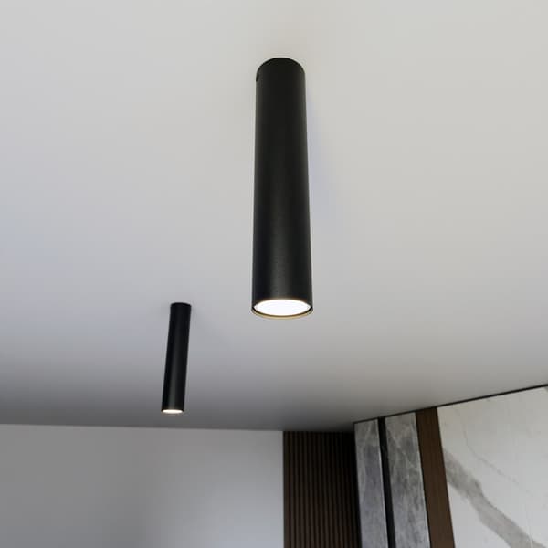 Sort loftspot 30 cm rund 1xGU10 8W TECNO Emibig
