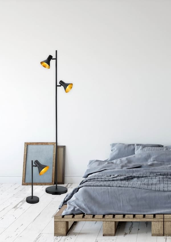 NINA gulvlampe sort RL R40162002