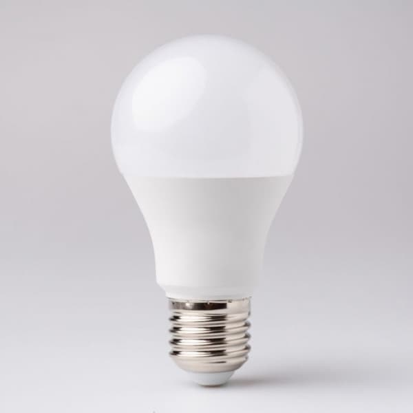 Ecolight välkkymätön pallomainen LED-lamppu E27 10W 4000K 900lm