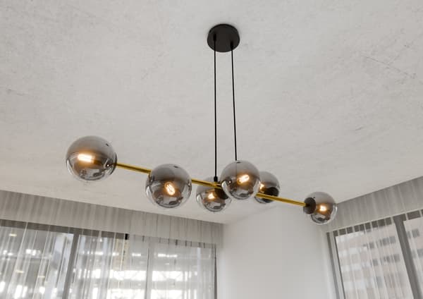 Lysekrone over bord Emibig 6xE14 10W GRAVITY 6 sort guld grafit 1237/6