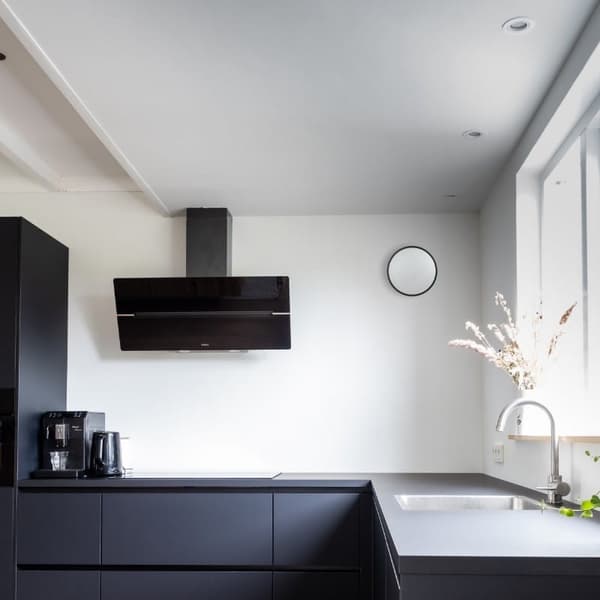 Rund sort LED badeværelsesloftlampe 18W IP44 DPM