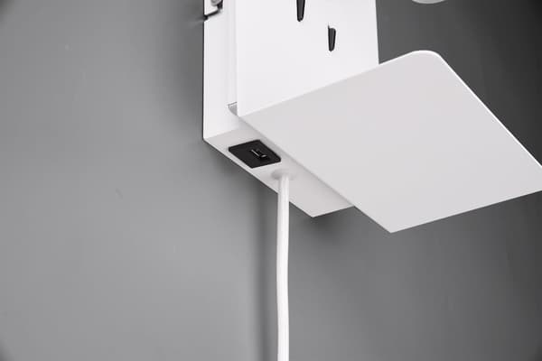 Vägglampa ELEMENT vit Trio 222570231
