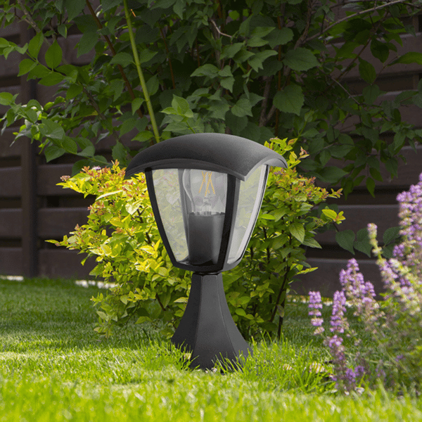 Sort udendørs standerlampe 1xE27 IGMA 311894 Polux