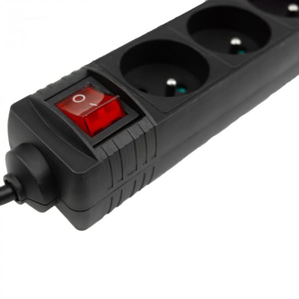 Ecolight forlængerledning 3 stik 5m med jordforbindelse med afbryder sort 3680W 16A