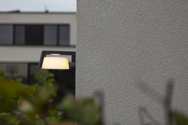Ulkoseinävalaisin MOON harmaa Lutec 5206001118